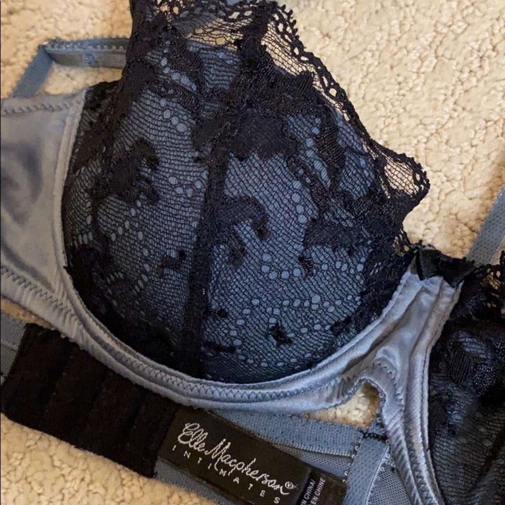 Elle Macpherson Intimates black lace silk bra 36B